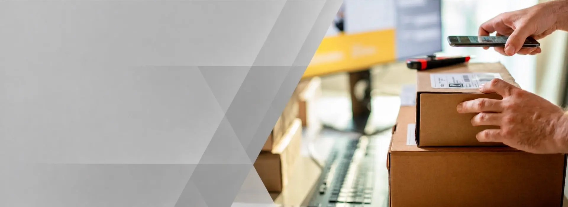 1.banner Returns Management Services